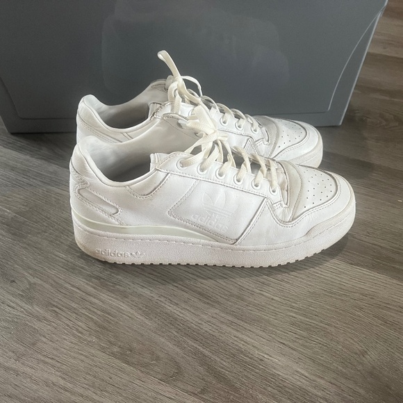 Adidas Forum Bold Platform Size 9 - Picture 1 of 2